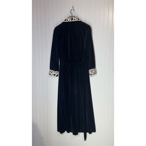 Vintage Diamond Tea Velvet Robe Small Black White Trim 52” Canada Union Made - Picture 2 of 7